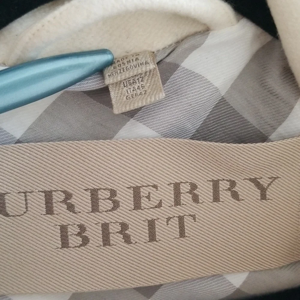 Burberry Cream White Wool Blend Single Breasted "Indiana" Peacoat - Picture 13 of 16